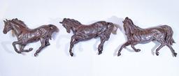 Композиция от три коня за стена thumbnail 1